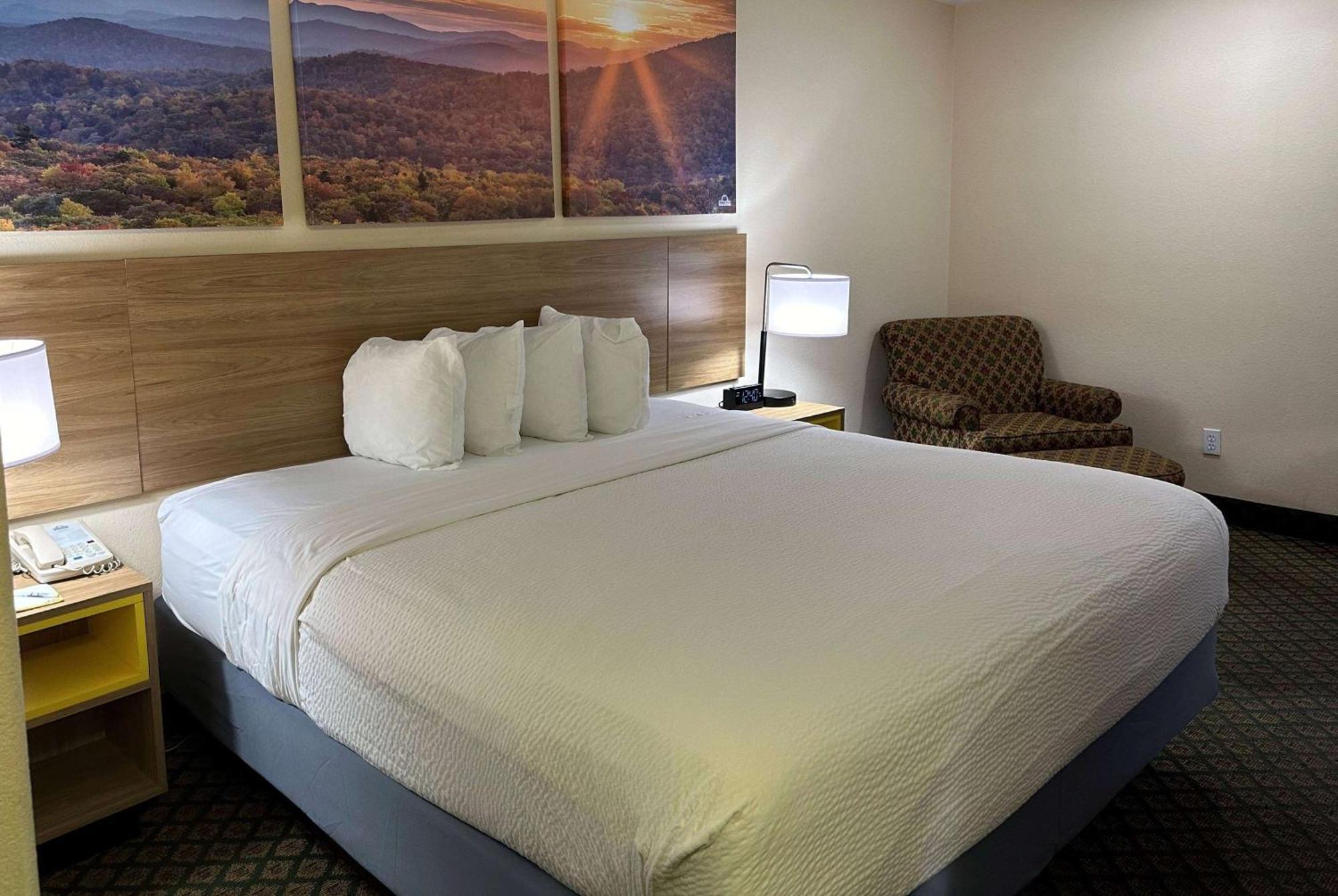 Days Inn & Suites By Wyndham Eunice Екстериор снимка