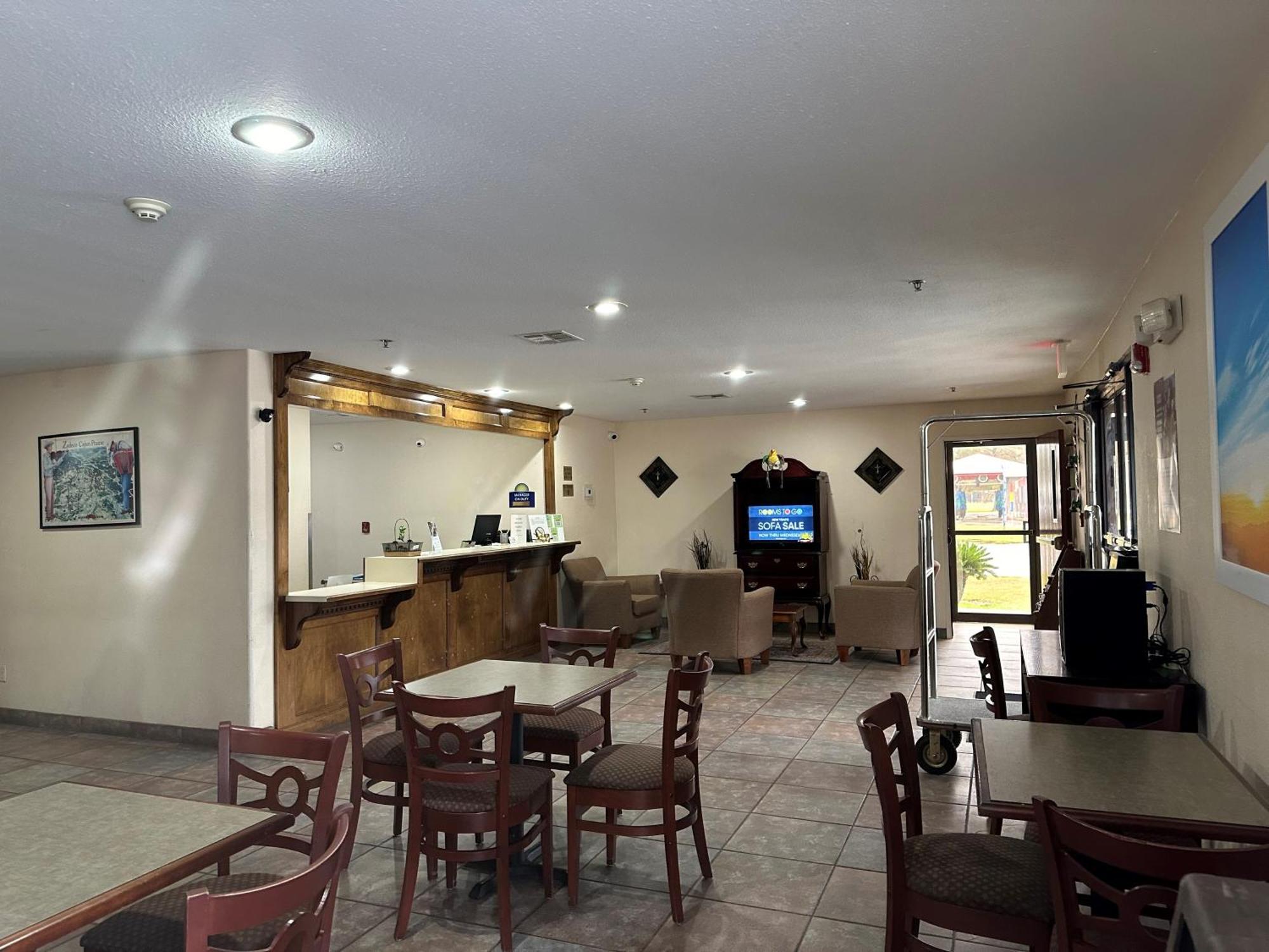 Days Inn & Suites By Wyndham Eunice Екстериор снимка