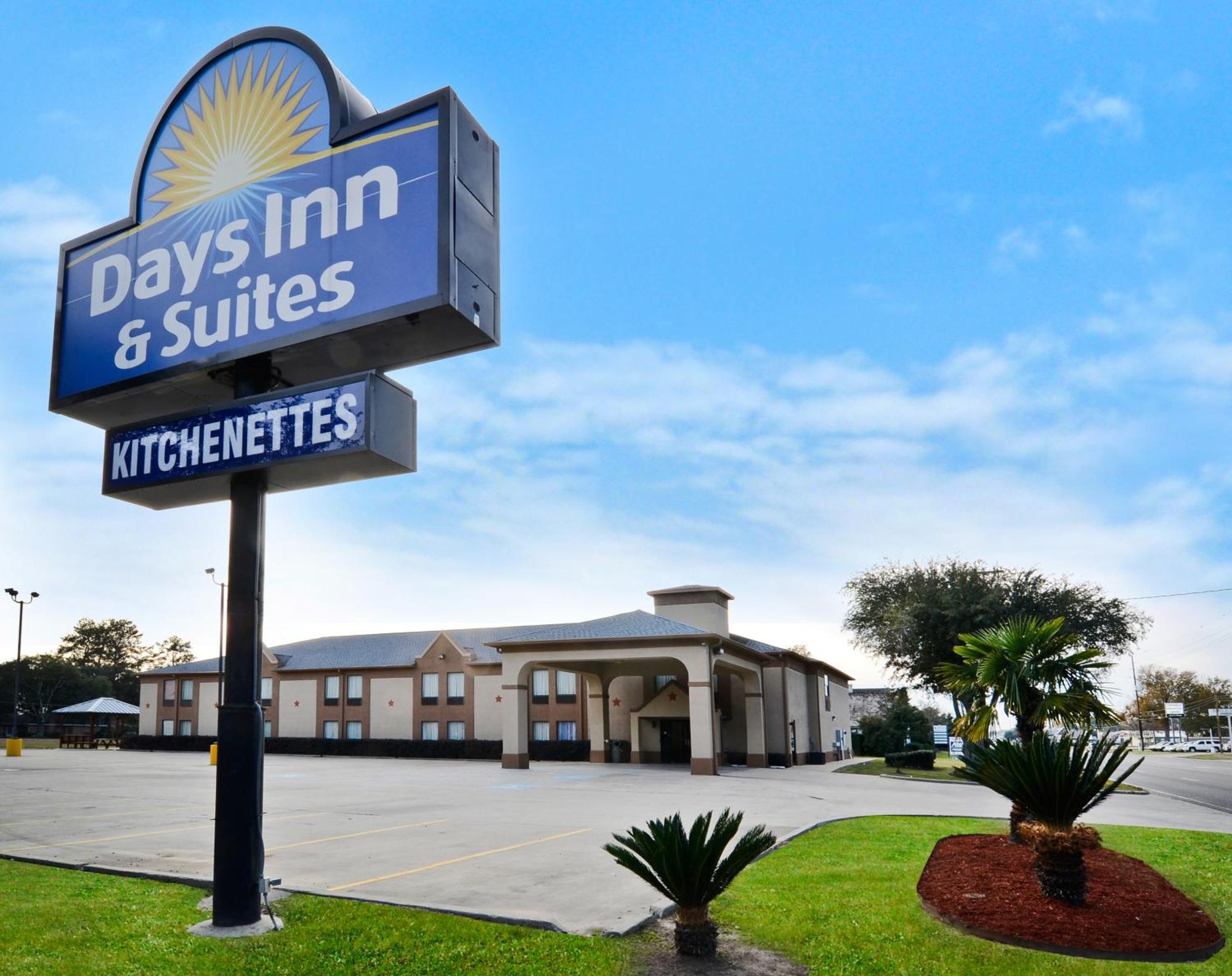 Days Inn & Suites By Wyndham Eunice Екстериор снимка